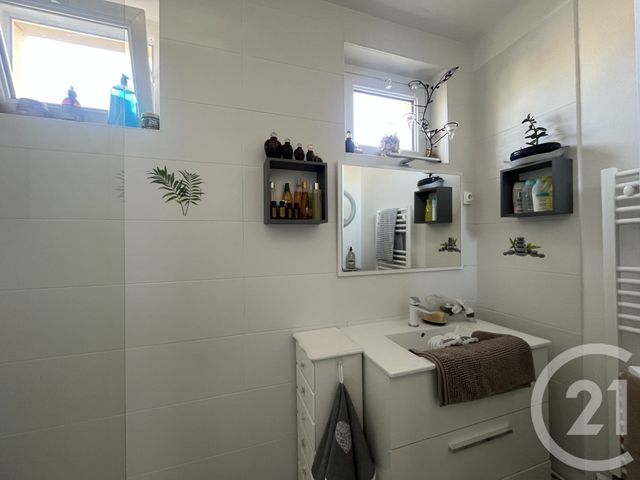 Appartement F4 à vendre - 4 pièces - 85.0 m2 - LISIEUX - 14 - BASSE-NORMANDIE - Century 21 Harmony