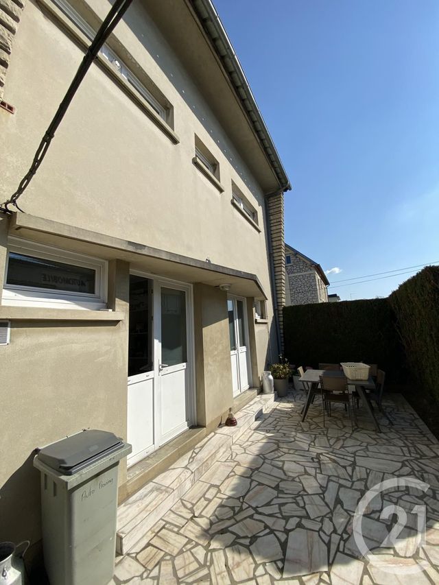 Afficher la photo en grand immeuble à vendre - 325.0 m2 - LISIEUX - 14 - BASSE-NORMANDIE - Century 21 Harmony