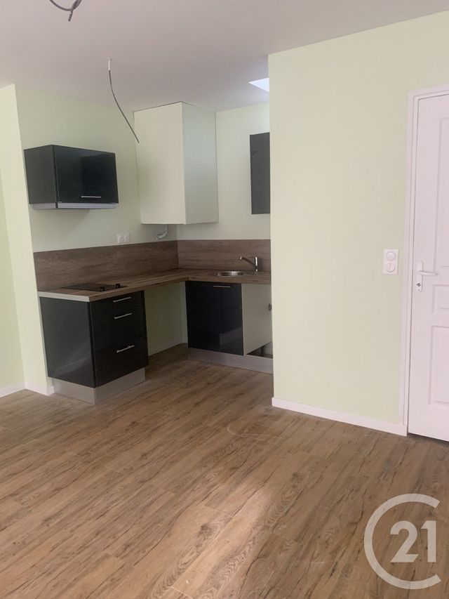 Appartement Local à louer - 2 pièces - 31.0 m2 - ORBEC - 14 - BASSE-NORMANDIE - Century 21 Harmony