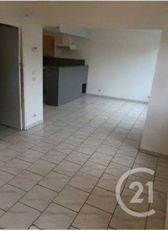 Afficher la photo en grand maison à louer - 2 pièces - 70.44 m2 - MEZIDON VALLEE D AUGE - 14 - BASSE-NORMANDIE - Century 21 Harmony