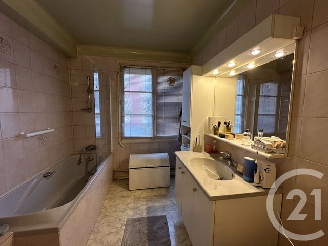 Appartement F4 à vendre - 4 pièces - 104.0 m2 - LISIEUX - 14 - BASSE-NORMANDIE - Century 21 Harmony