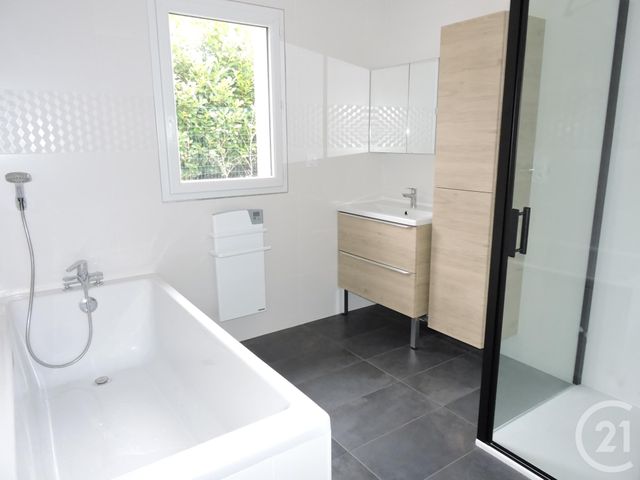 maison à louer - 4 pièces - 127.23 m2 - BONNEVILLE LA LOUVET - 14 - BASSE-NORMANDIE - Century 21 Harmony