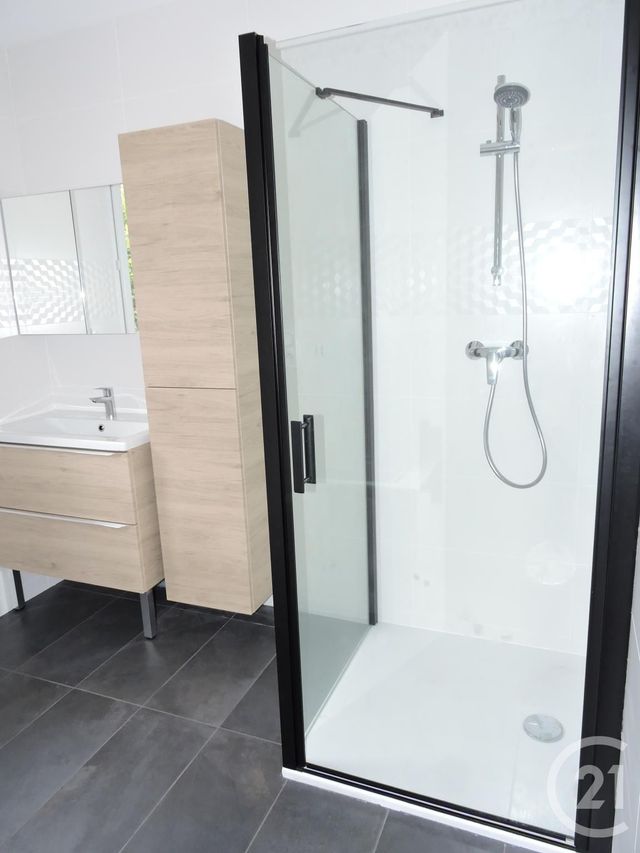 maison à louer - 4 pièces - 127.23 m2 - BONNEVILLE LA LOUVET - 14 - BASSE-NORMANDIE - Century 21 Harmony