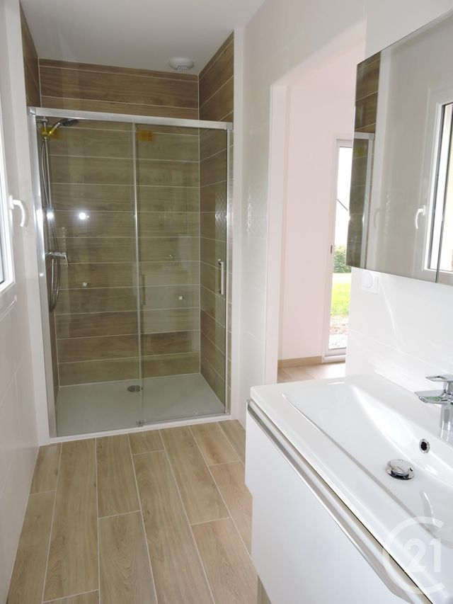 maison à louer - 4 pièces - 127.23 m2 - BONNEVILLE LA LOUVET - 14 - BASSE-NORMANDIE - Century 21 Harmony