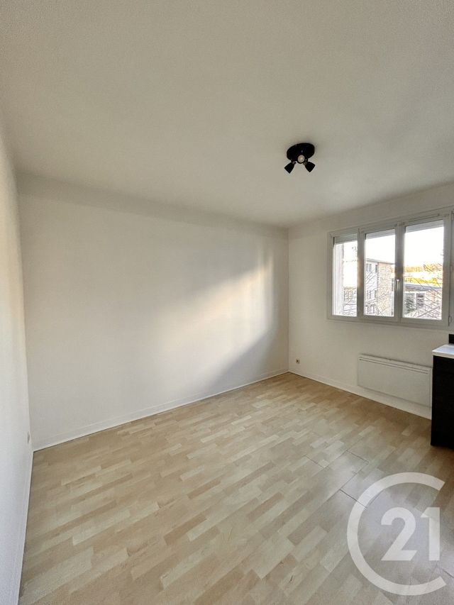 Appartement F3 à louer - 3 pièces - 44.0 m2 - LISIEUX - 14 - BASSE-NORMANDIE - Century 21 Harmony