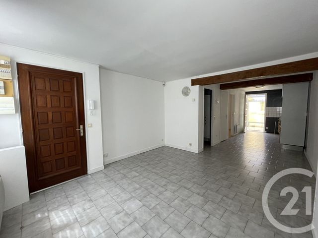 Appartement F3 Bis à louer PONT L EVEQUE