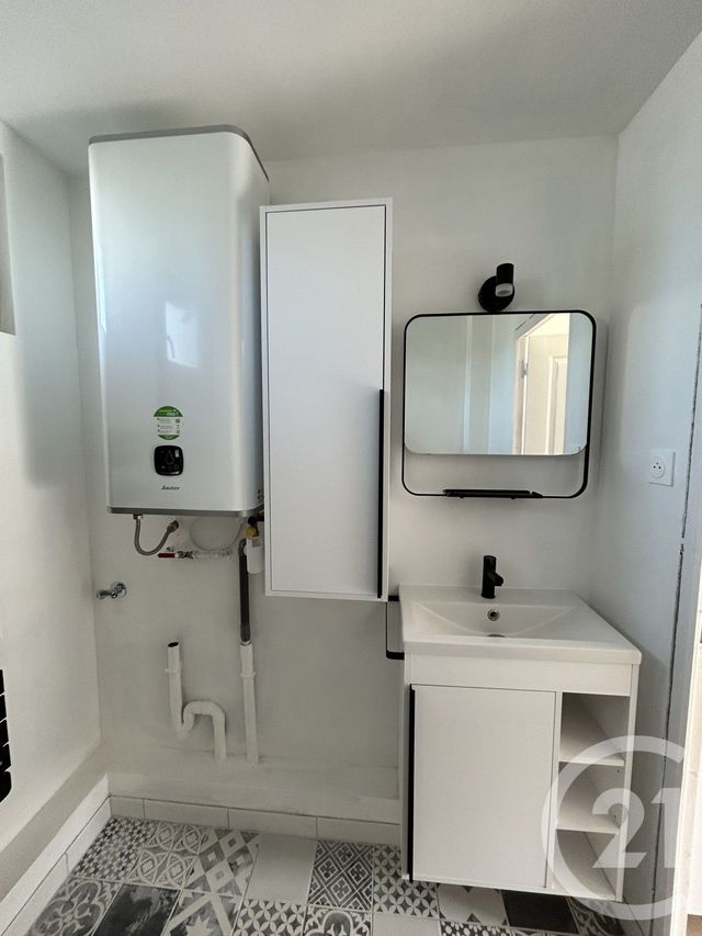 Appartement F2 à louer - 2 pièces - 32.89 m2 - LISIEUX - 14 - BASSE-NORMANDIE - Century 21 Harmony