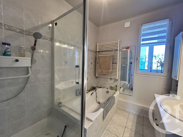 Appartement F3 à vendre - 3 pièces - 111.03 m2 - LISIEUX - 14 - BASSE-NORMANDIE - Century 21 Harmony