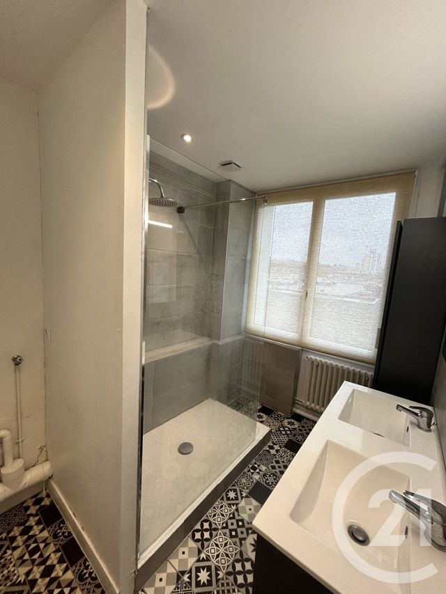 Appartement F3 à louer - 3 pièces - 63.54 m2 - LISIEUX - 14 - BASSE-NORMANDIE - Century 21 Harmony