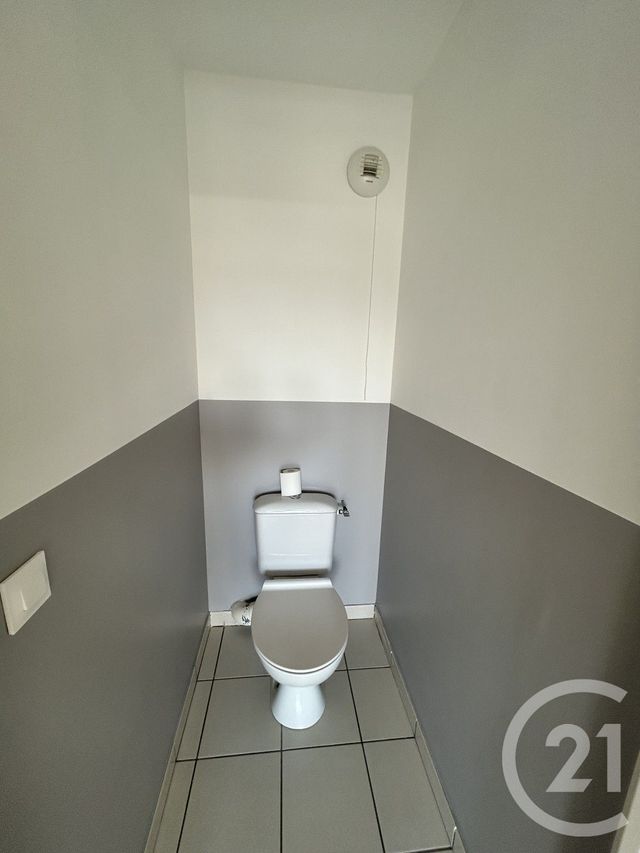 Appartement F2 bis à louer - 3 pièces - 55.07 m2 - LISIEUX - 14 - BASSE-NORMANDIE - Century 21 Harmony