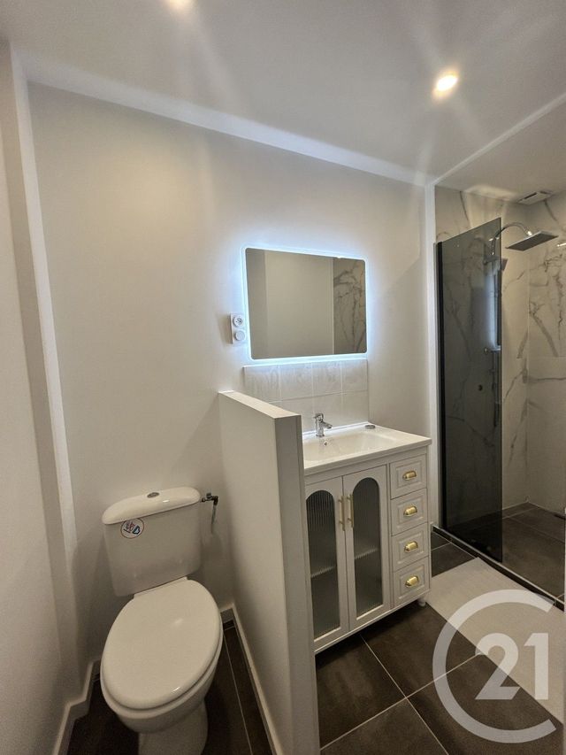 Appartement F3 à louer - 3 pièces - 60.4 m2 - LISIEUX - 14 - BASSE-NORMANDIE - Century 21 Harmony