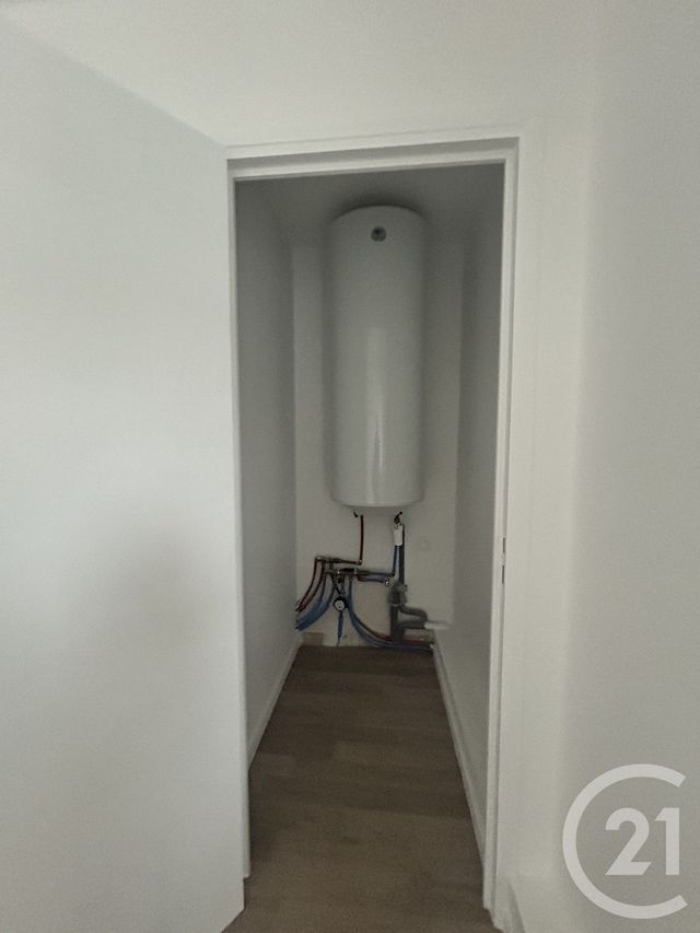 Appartement F3 à louer - 3 pièces - 60.4 m2 - LISIEUX - 14 - BASSE-NORMANDIE - Century 21 Harmony