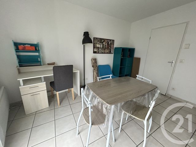 Appartement F2 à louer - 2 pièces - 43.4 m2 - LISIEUX - 14 - BASSE-NORMANDIE - Century 21 Harmony