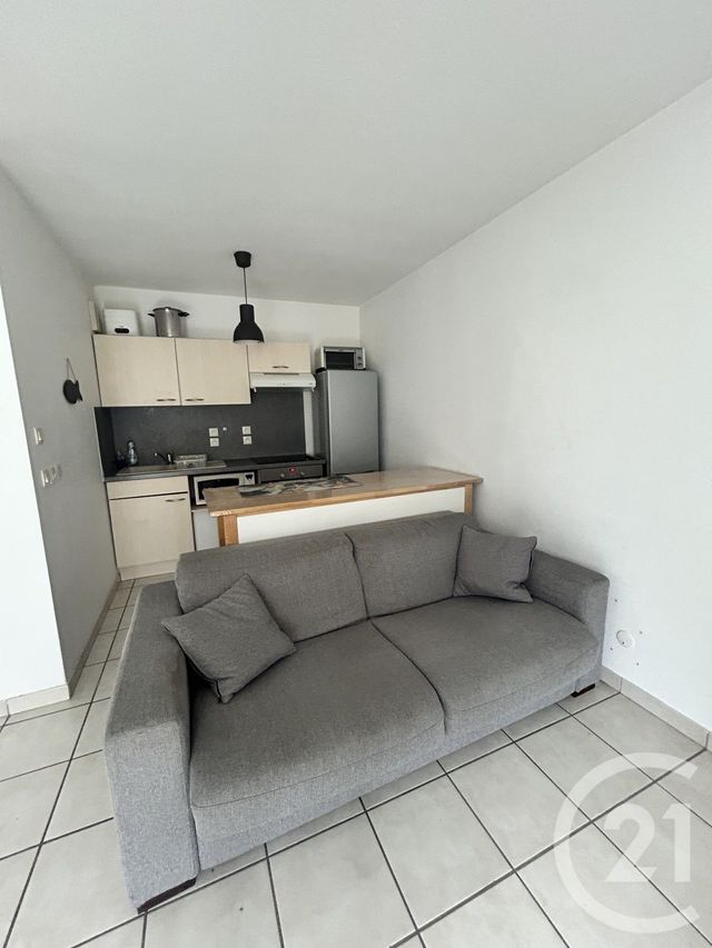 Appartement F2 à louer - 2 pièces - 43.4 m2 - LISIEUX - 14 - BASSE-NORMANDIE - Century 21 Harmony