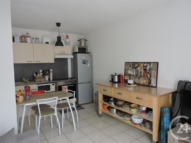 Appartement F2 à louer - 2 pièces - 43.4 m2 - LISIEUX - 14 - BASSE-NORMANDIE - Century 21 Harmony