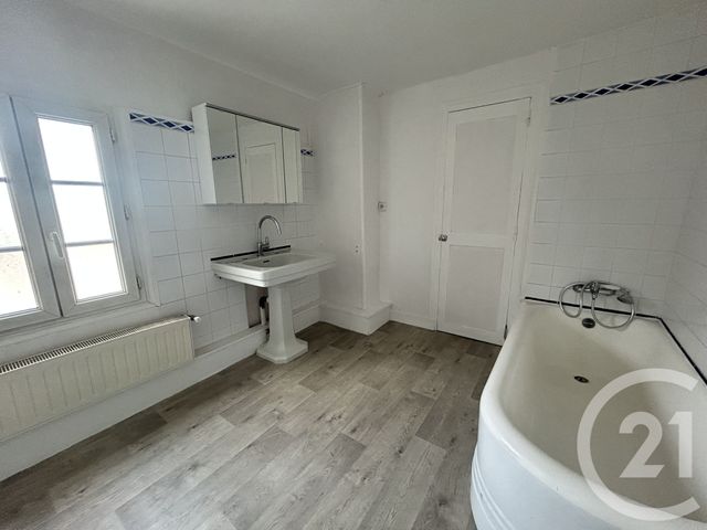 Appartement Duplex à louer - 8 pièces - 183.0 m2 - LIVAROT PAYS D AUGE - 14 - BASSE-NORMANDIE - Century 21 Harmony