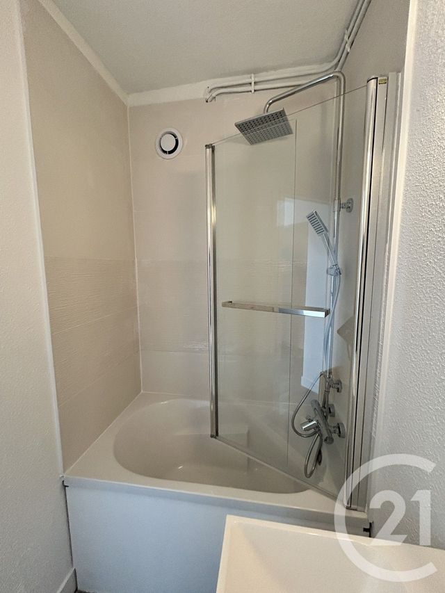 Appartement F1 à louer - 1 pièce - 30.0 m2 - LISIEUX - 14 - BASSE-NORMANDIE - Century 21 Harmony