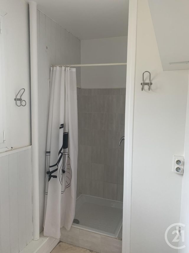 Appartement F3 à louer - 3 pièces - 64.3 m2 - LISIEUX - 14 - BASSE-NORMANDIE - Century 21 Harmony