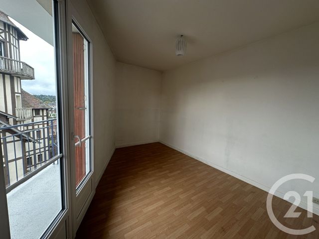 Appartement à vendre - 3 pièces - 60.2 m2 - LISIEUX - 14 - BASSE-NORMANDIE - Century 21 Harmony