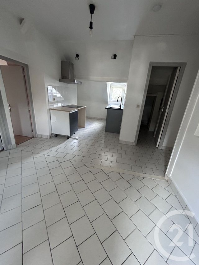 Appartement T3 à vendre - 3 pièces - 34.52 m2 - LISIEUX - 14 - BASSE-NORMANDIE - Century 21 Harmony