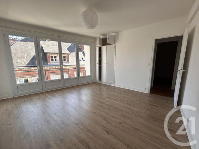 Appartement F4 à louer - 4 pièces - 94.09 m2 - LISIEUX - 14 - BASSE-NORMANDIE - Century 21 Harmony