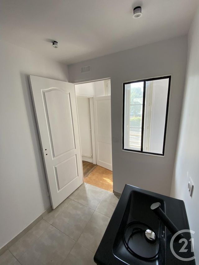 Appartement T3 à louer - 3 pièces - 68.78 m2 - LISIEUX - 14 - BASSE-NORMANDIE - Century 21 Harmony